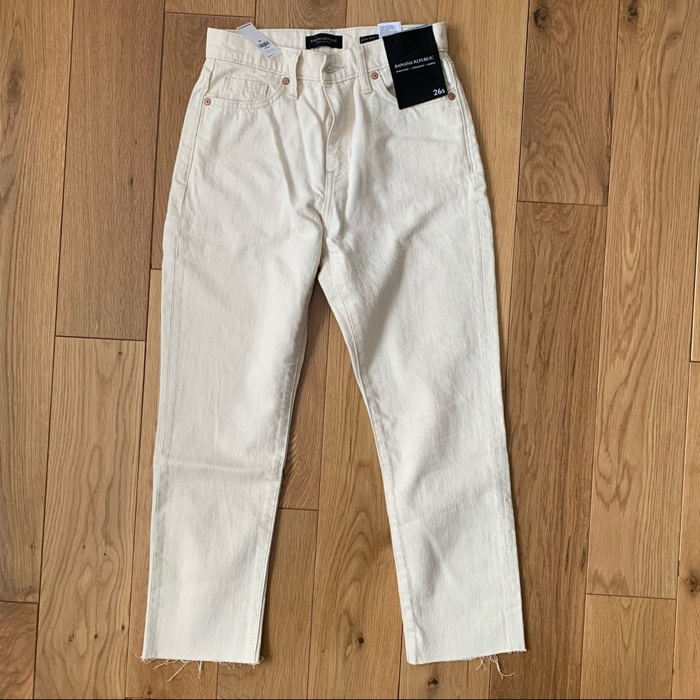 NWT Banana Republic high waisted straight cropped ecru jeans